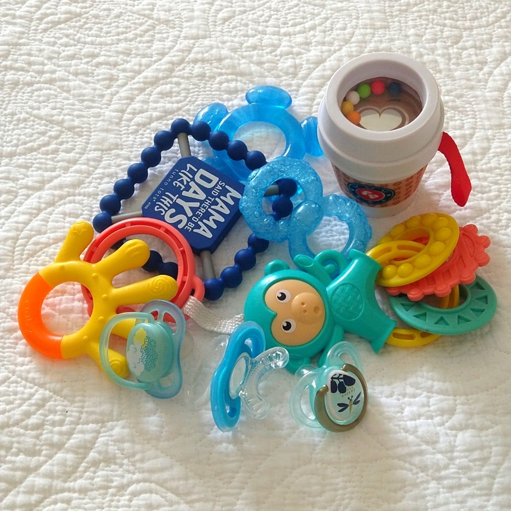 Baby/toddler teething toys